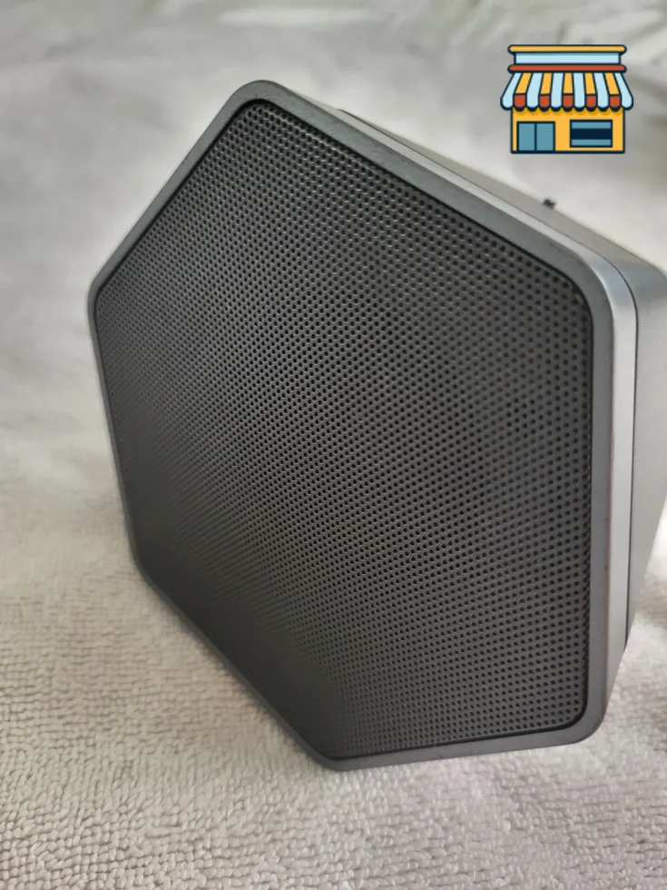 Small speaker • Condition: Good • Location: Fort Lauderdale, FL • Price: Free