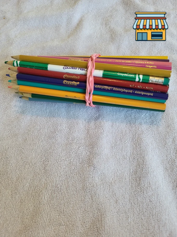 Coloring pencils thumbnail 2