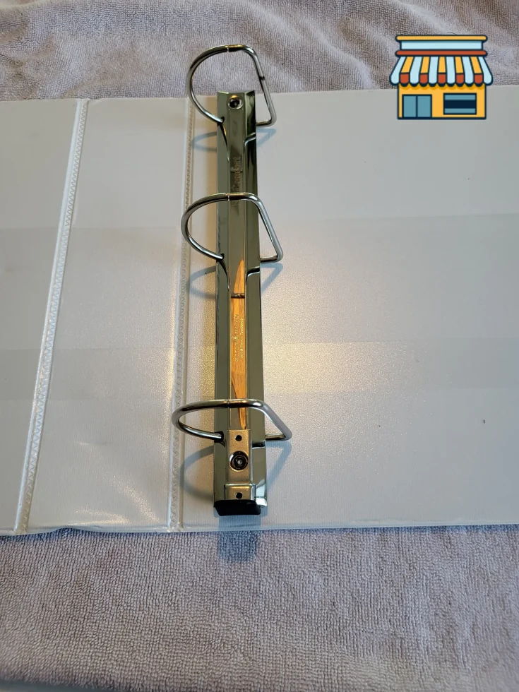 Ring binders • Condition: Brand new • Location: Hollywood, FL • Price: Free