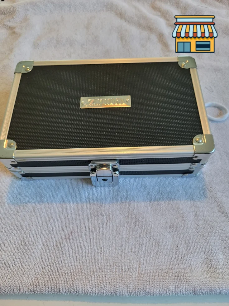 Storage case • Condition: Excellent • Location: Fort Lauderdale, FL • Price: Free