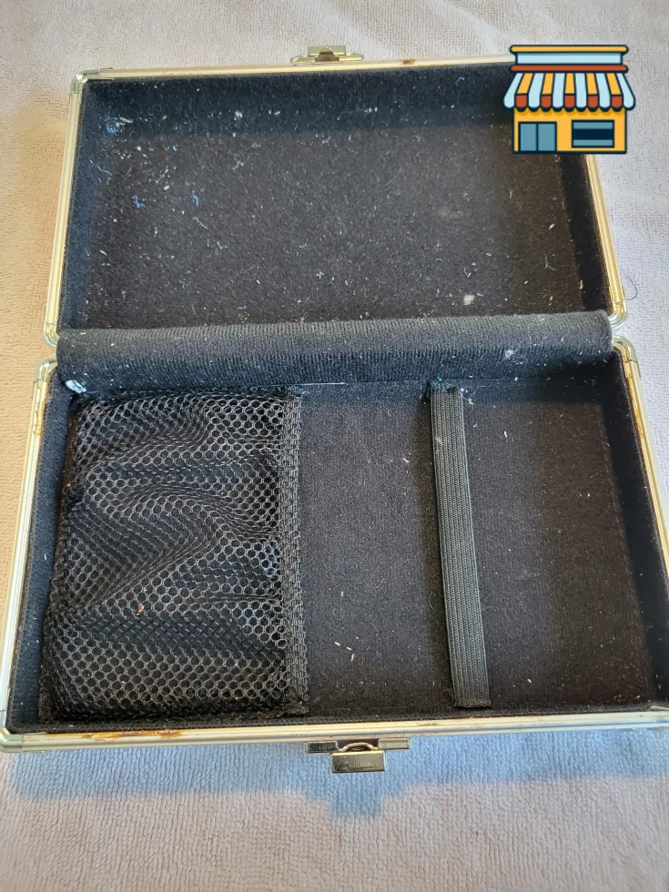Storage case thumbnail 3