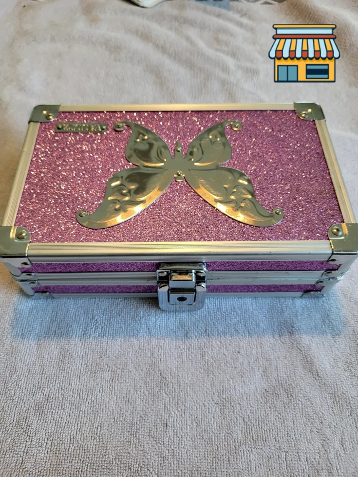 Aluminum storage case • Condition: Excellent • Location: Hollywood, FL • Price: Free