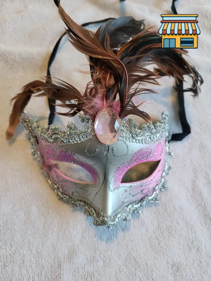Face mask • Condition: Like new • Location: Hollywood, FL • Price: Free