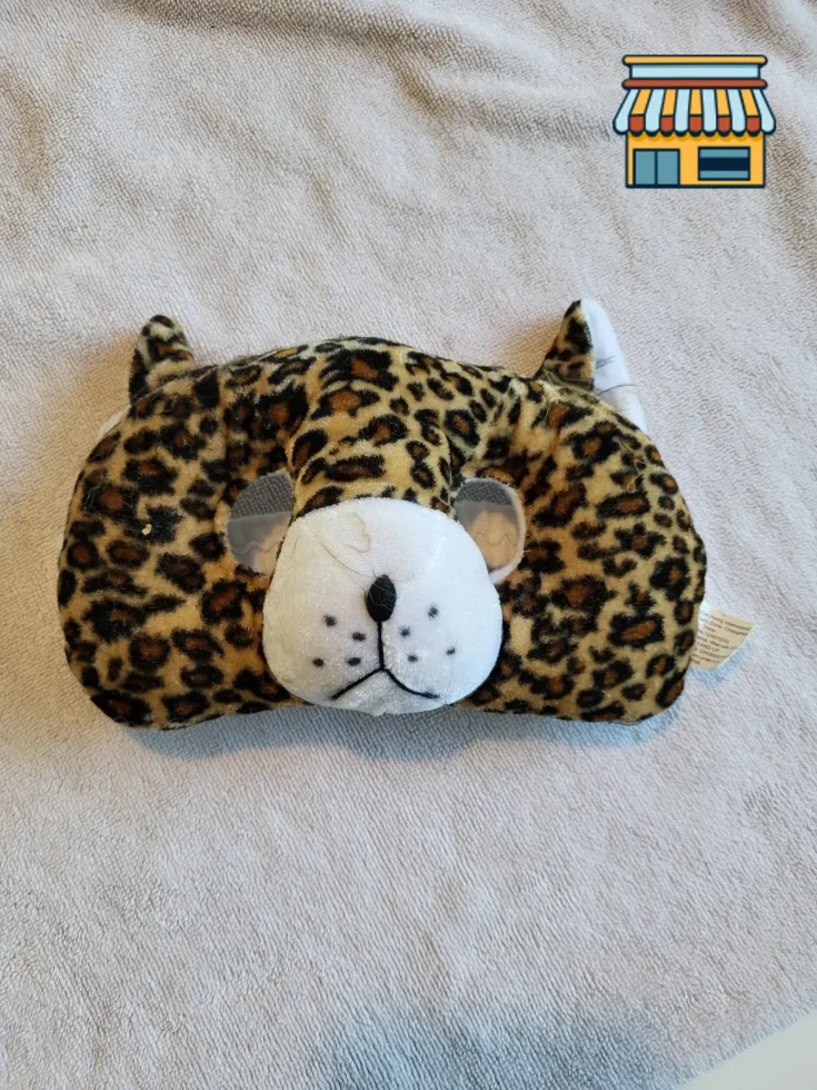 Kids tiger face mask • Condition: Like new • Location: Hollywood, FL • Price: Free