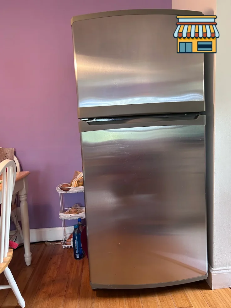 SS MAYTAG TOP FREEZER REFRIGERATOR W/ ICE MAKER • Location: Hallandale Beach, FL • Price: 349
