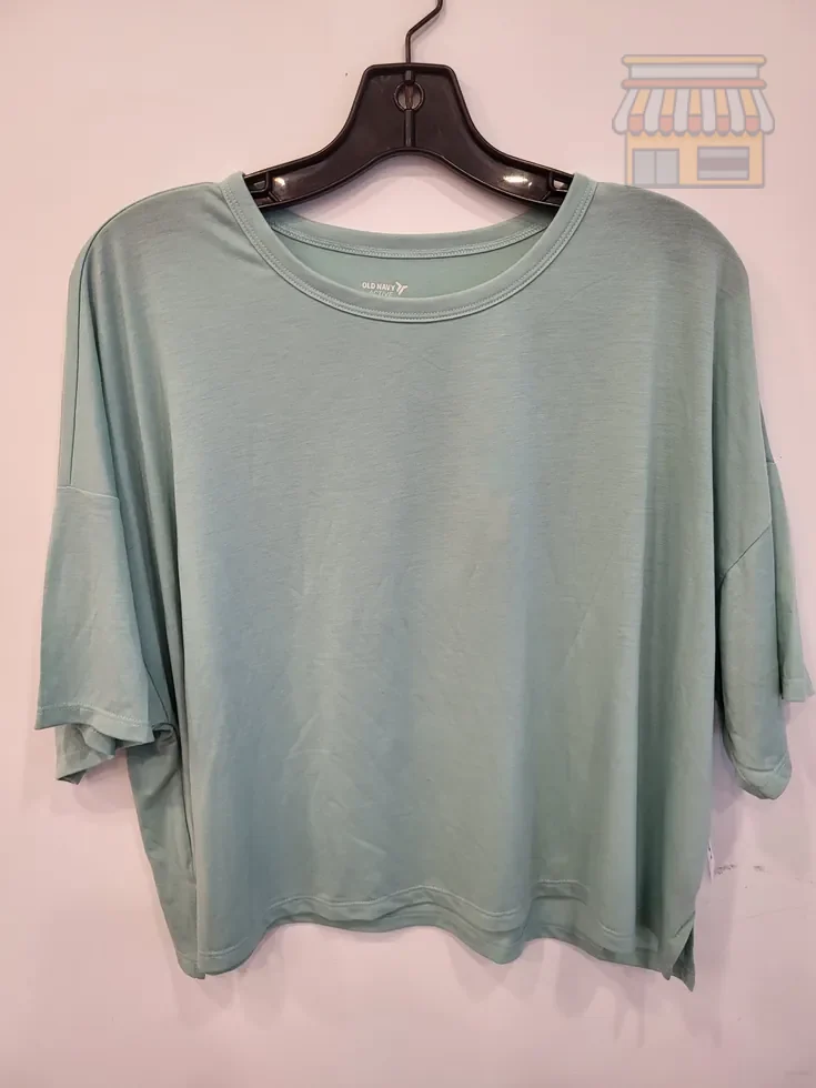 Mint Green Oversized Short Sleeve Top • Condition: Excellent • Location: Davie, FL • Price: Free