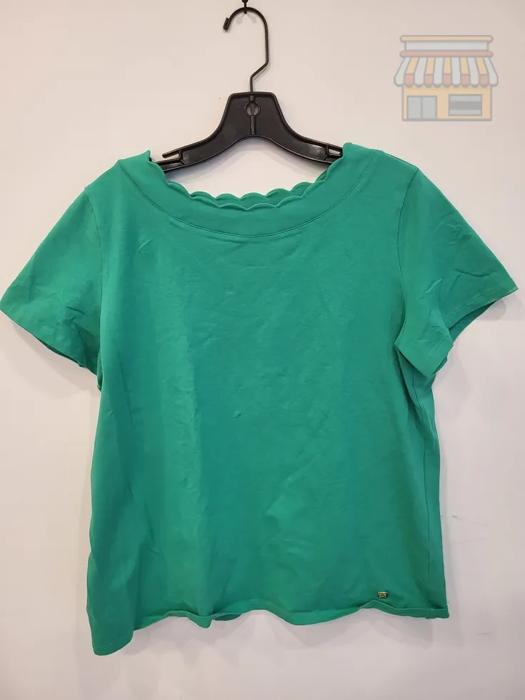 Green Short Sleeve Boat Neck T-Shirt • Condition: Excellent • Location: Davie, FL • Price: Free