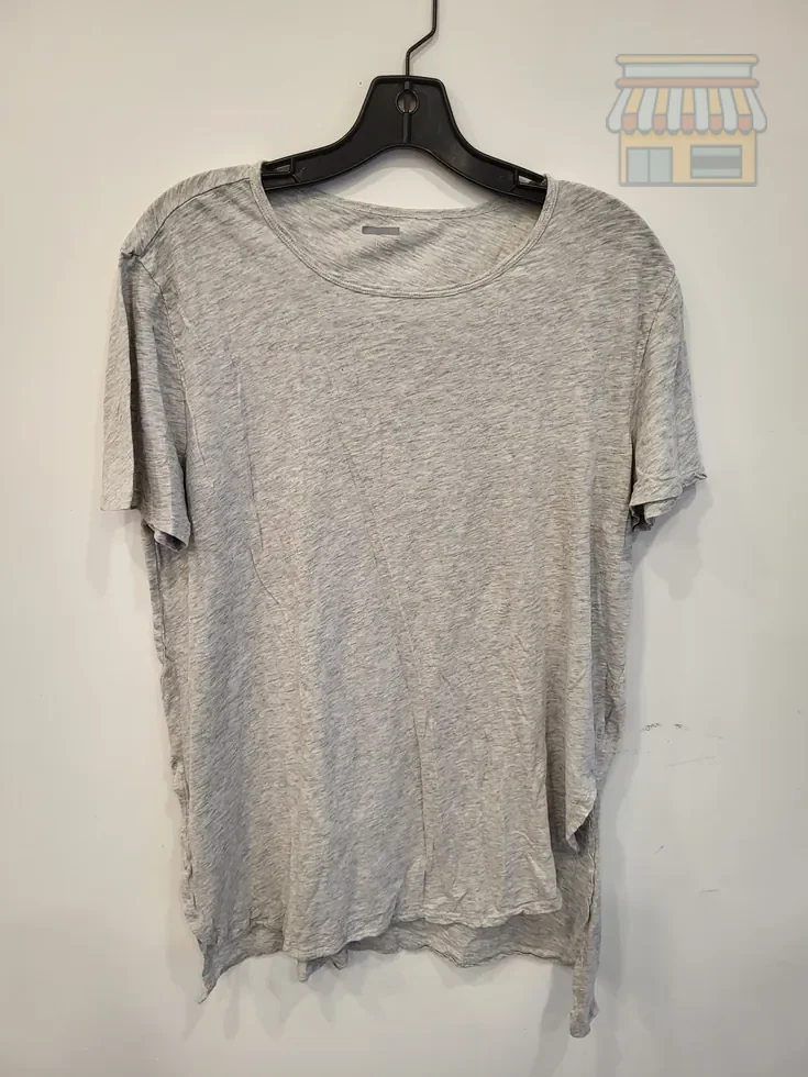Light Gray Relaxed Fit Cotton Blend T-Shirt • Condition: Excellent • Location: Davie, FL • Price: Free