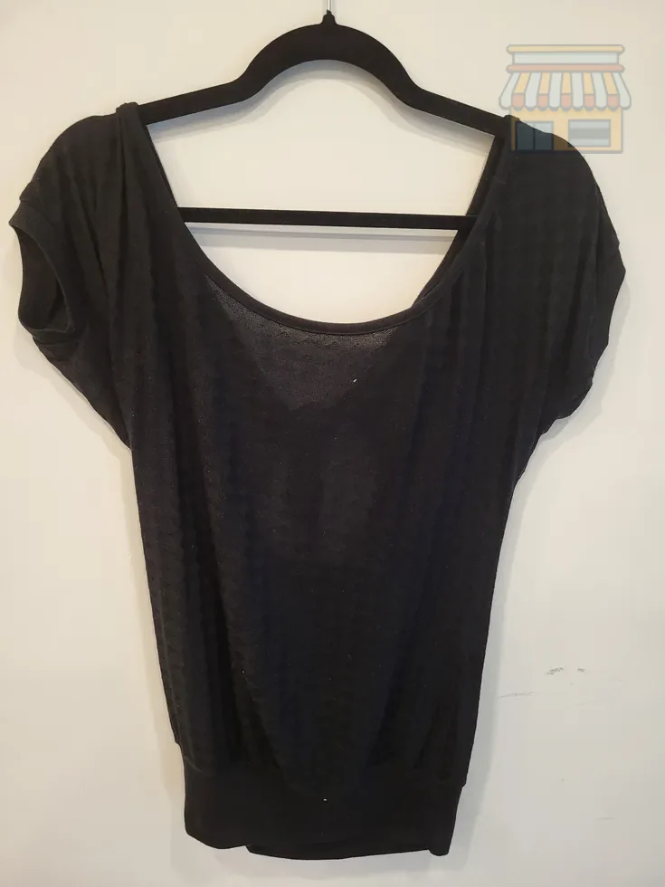 Black Short Sleeve Scoop Neck Top thumbnail 2