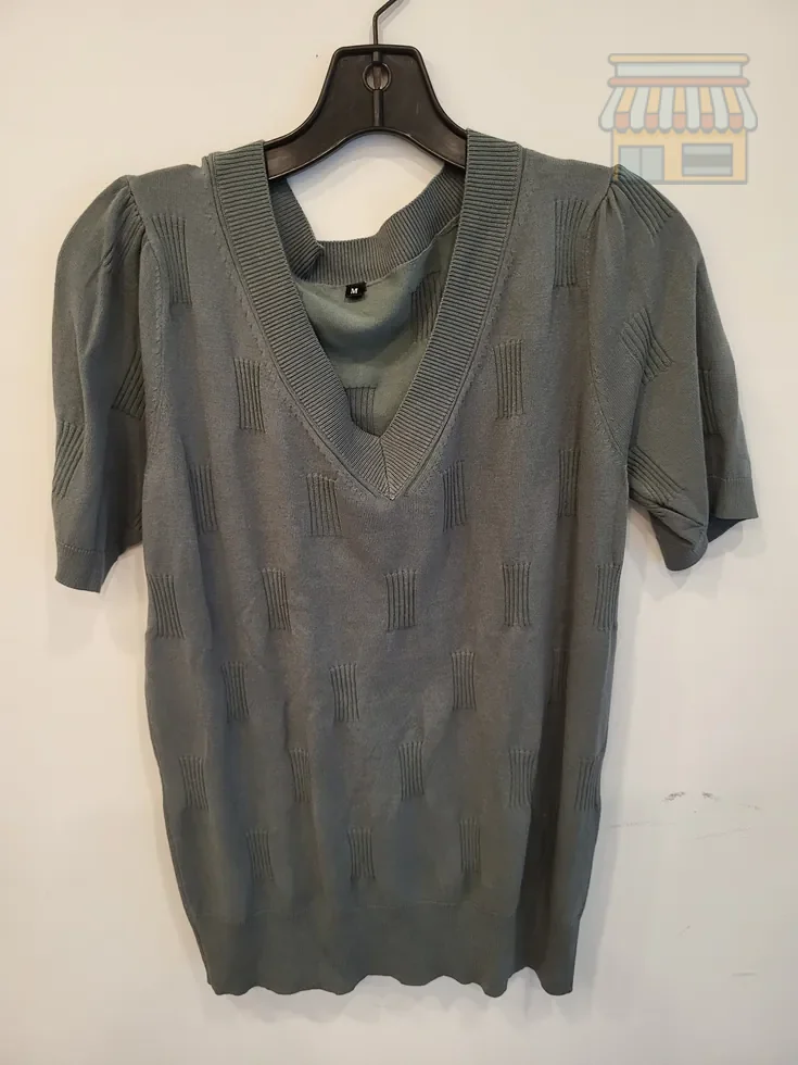 Gray V-Neck Elbow Sleeve Top • Condition: Excellent • Location: Davie, FL • Price: Free