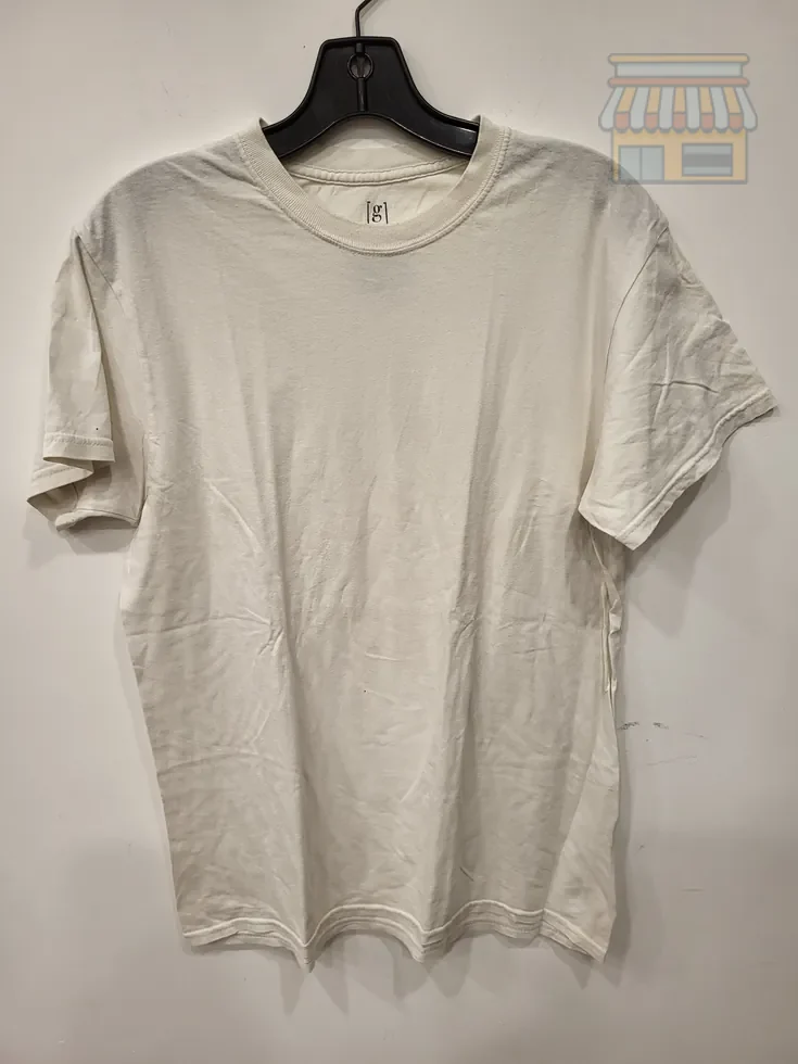 White Cotton Short Sleeve T-Shirt • Condition: Excellent • Location: Davie, FL • Price: Free