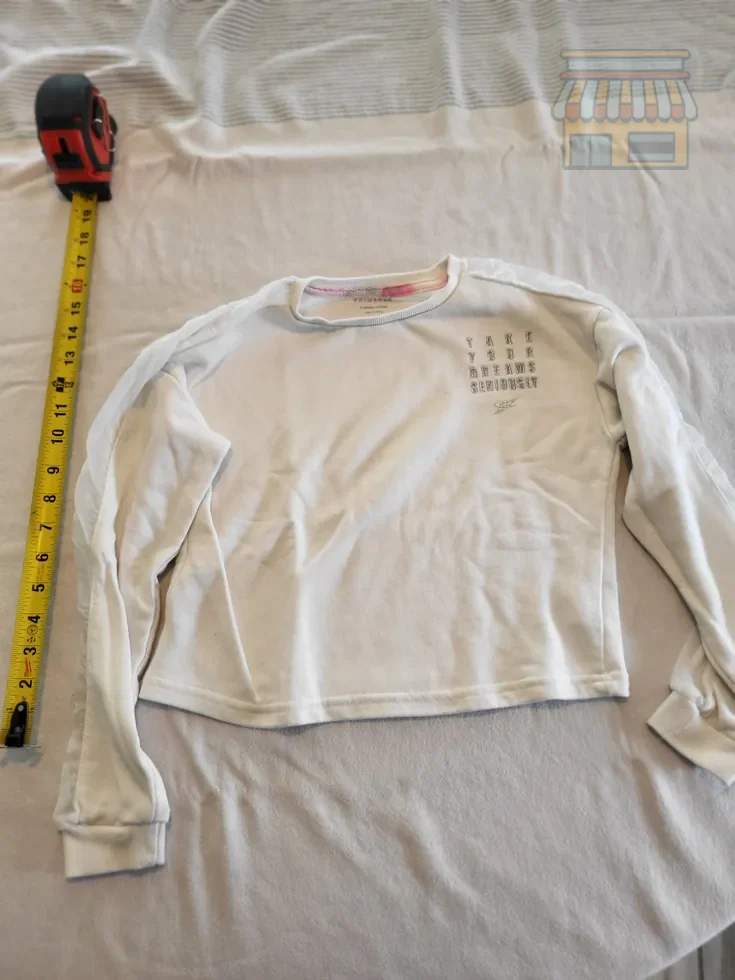 White Cropped Crewneck Sweatshirt • Condition: Excellent • Location: Davie, FL • Price: Free