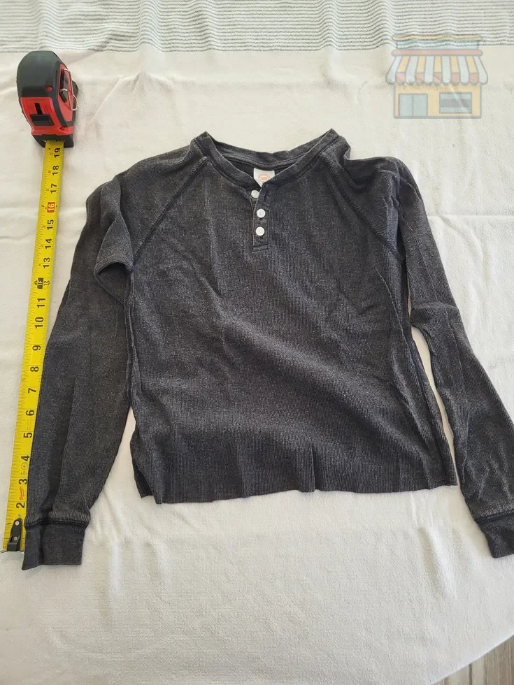 Girls' Long Sleeve Thermal Henley Top • Condition: Excellent • Location: Davie, FL • Price: Free