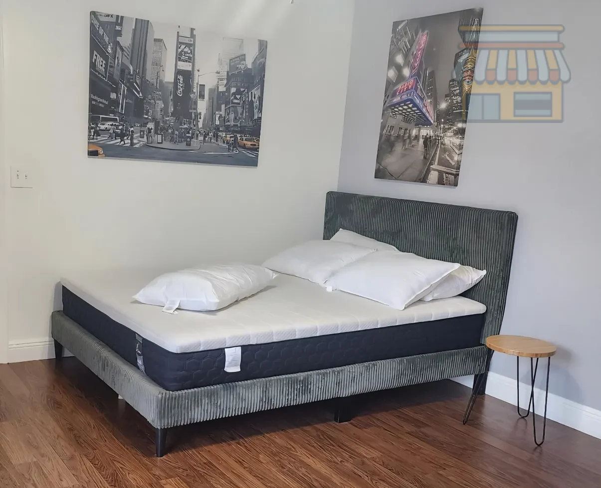 Queen zise mattress with Frame bed • Location: Cooper City, FL • Price: 300